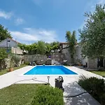 Family Friendly House With A Swimming Pool Radovin, Zadar - 21307 * Razanac