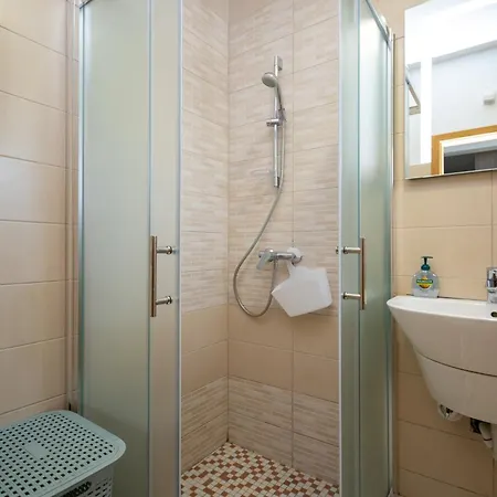Feriehus Family Friendly House With A Swimming Pool Radovin, Zadar - 21307