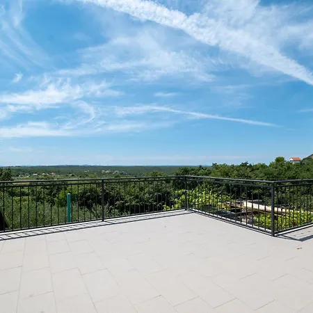 Family Friendly House With A Swimming Pool Radovin, Zadar - 21307 * Ražanac