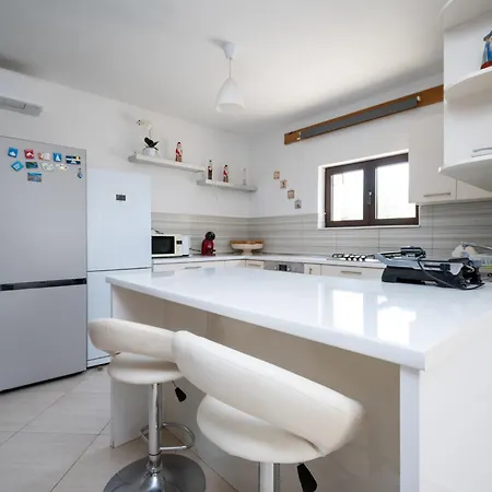 Family Friendly House With A Swimming Pool Radovin, Zadar - 21307 * Ražanac