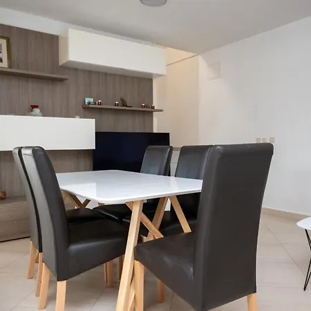 Casa de Férias Family Friendly House With A Swimming Pool Radovin, Zadar - 21307