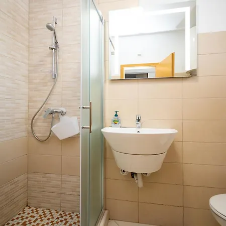 Family Friendly House With A Swimming Pool Radovin, Zadar - 21307 Casa de Férias *