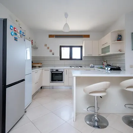 Family Friendly House With A Swimming Pool Radovin, Zadar - 21307 Casa de Férias *