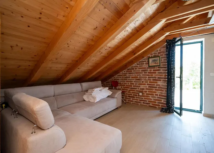 Family Friendly House With A Swimming Pool Radovin, Zadar - 21307 Prázdninový dům Ražanac