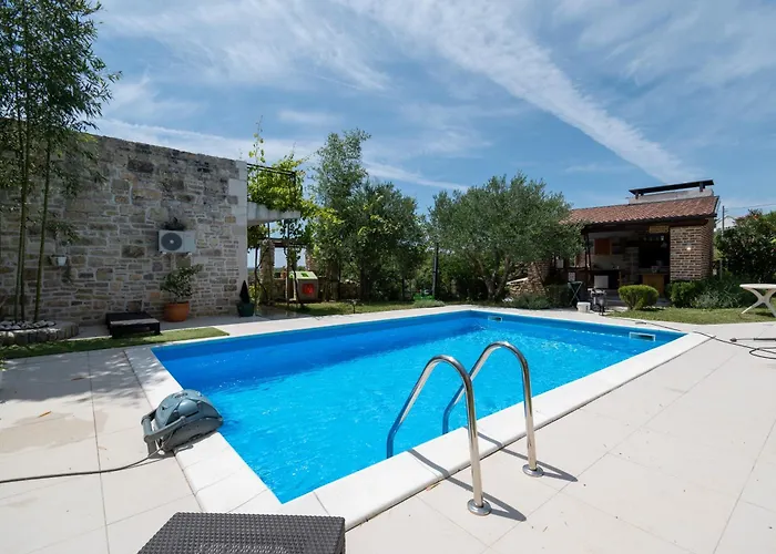 Family Friendly House With A Swimming Pool Radovin, Zadar - 21307 *