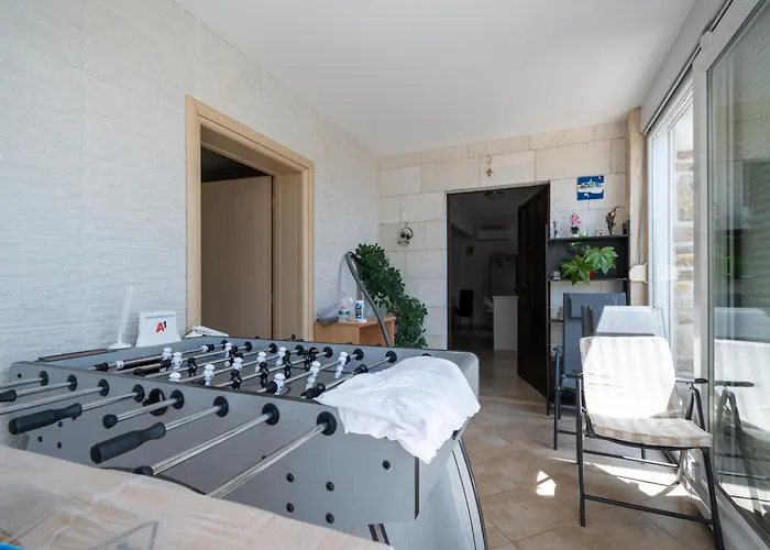 Family Friendly House With A Swimming Pool Radovin, Zadar - 21307 Prázdninový dům Ražanac
