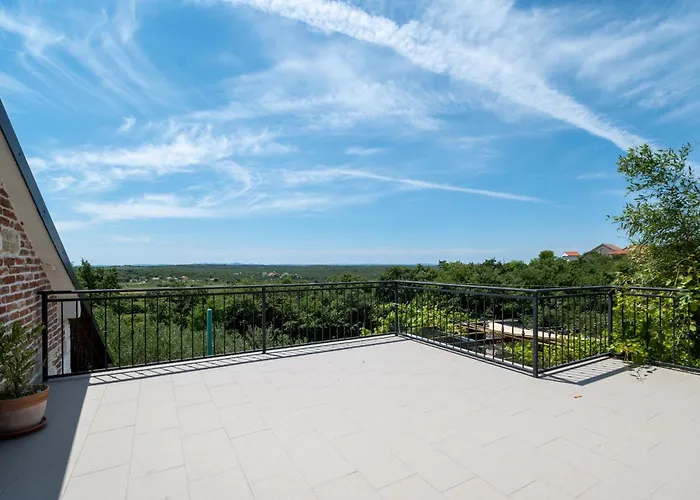 Family Friendly House With A Swimming Pool Radovin, Zadar - 21307 * Ražanac