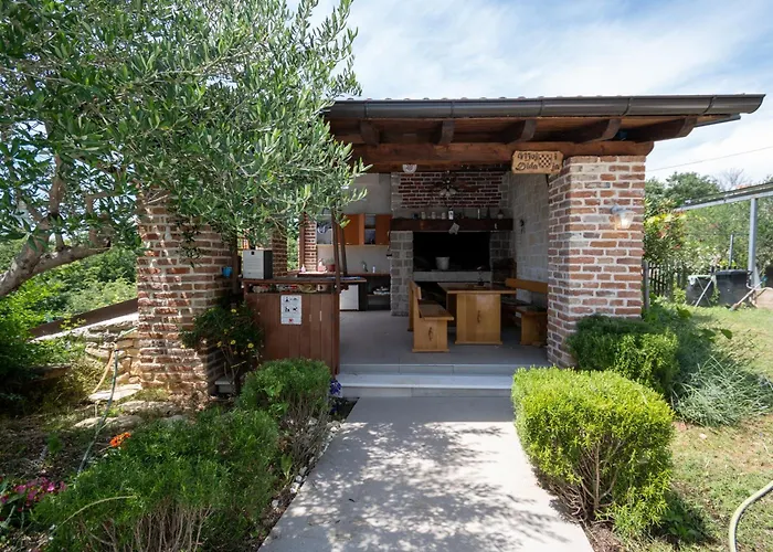 Family Friendly House With A Swimming Pool Radovin, Zadar - 21307 * Ražanac